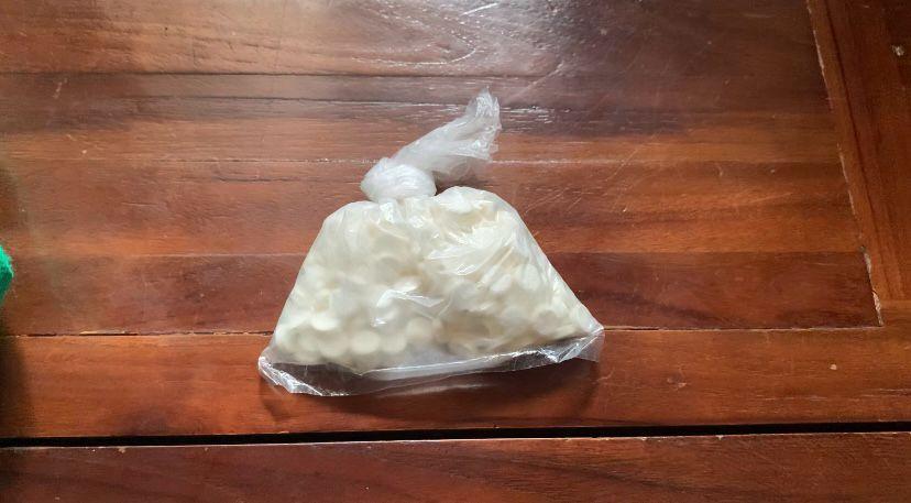 Pengunjung Lapas Semarang menyimpan pil koplo di celana dalamnya, rencananya akan diberikan untuk napi yang merupakan pacarnya.