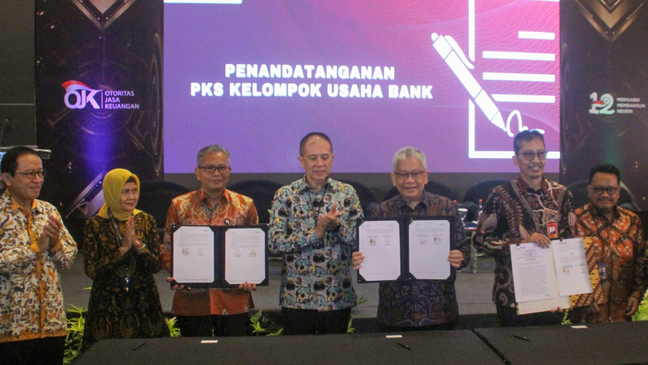 Pihak bank bjb dan Bank Jambi menandatangani MoU dan NDA pada Kamis (30/11/2023) bertempat di Hotel JW Marriot Surabaya. (istimewa)