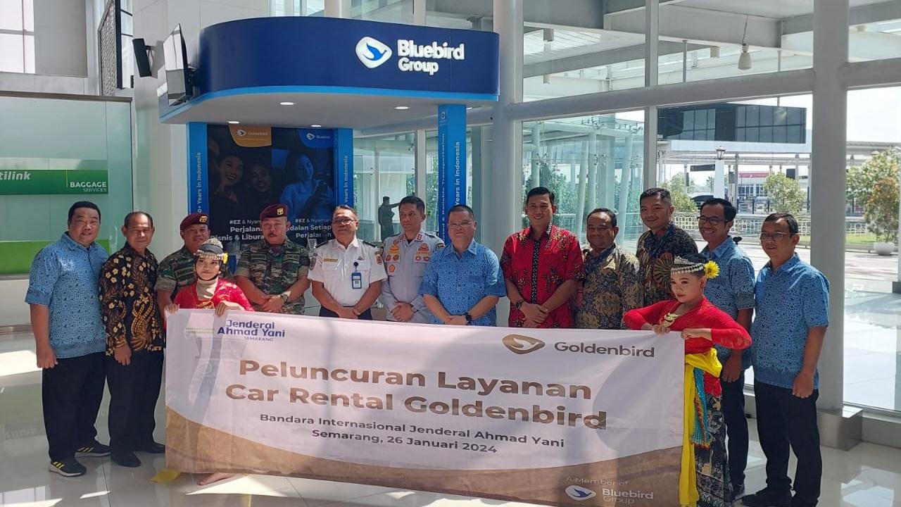 Golden Bird meluncurkan layanan transportasi baru di Bandara Ahmad Yani Semarang. (istimewa)