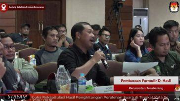 Antoni Yudha Timor dari PKB Kota Semarang sedang menyampaikan pendapat di Rapat Pleno Rekapitulasi KPU Kota Semarang. (istimewa)