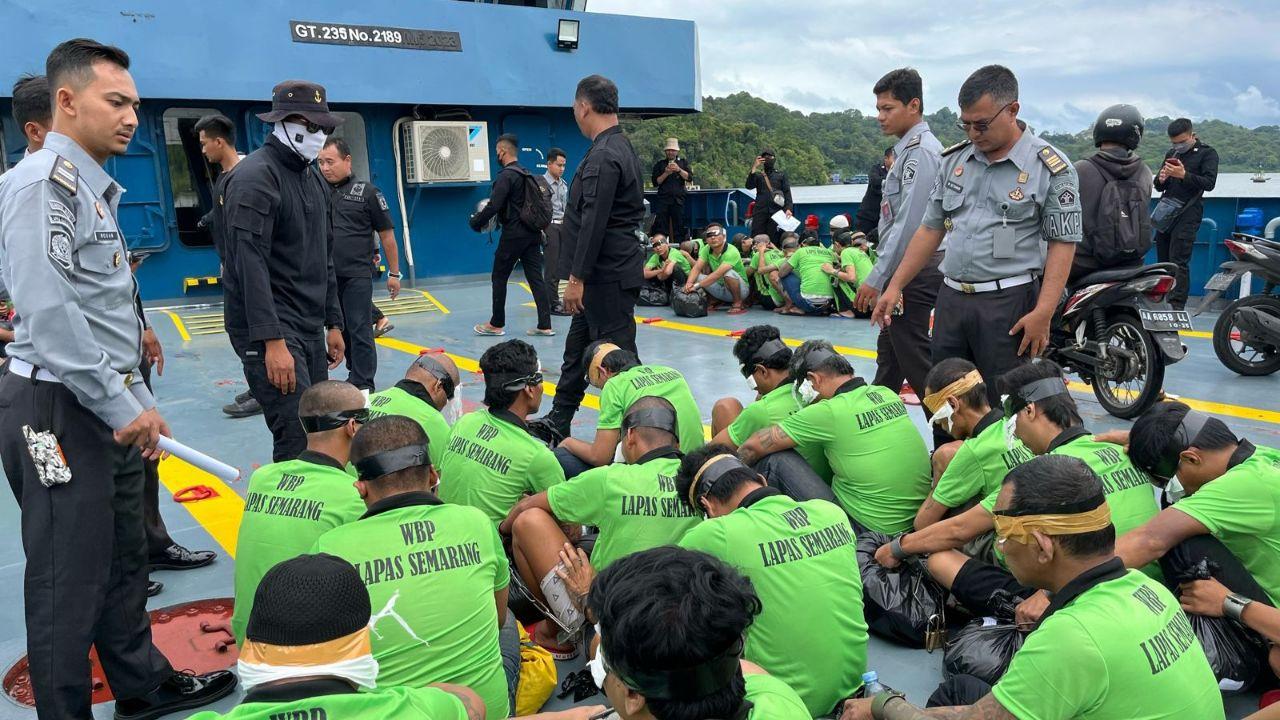 Napi Lapas Semarang sedang proses dipindahkan ke Nusakambangan. (istimewa)