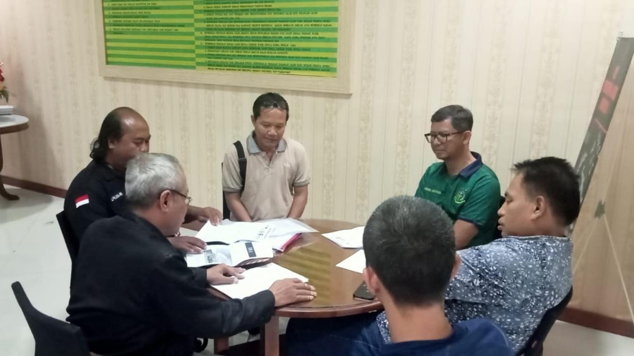 Aliansi Semarang Bergerak membuat aduan masyarakat ke Kejati Jateng. (istimewa)